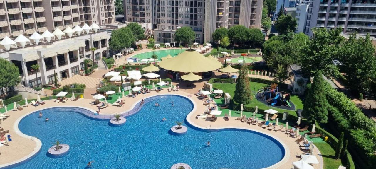 Royal Beach Apartment Barcello B Pantai Sunny Bagian luar foto
