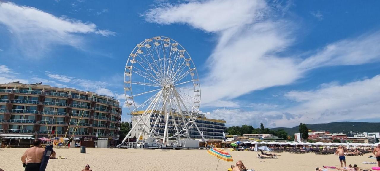 Royal Beach Apartment Barcello B Pantai Sunny Bagian luar foto