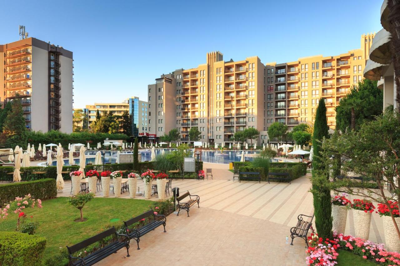 Royal Beach Apartment Barcello B Pantai Sunny Bagian luar foto