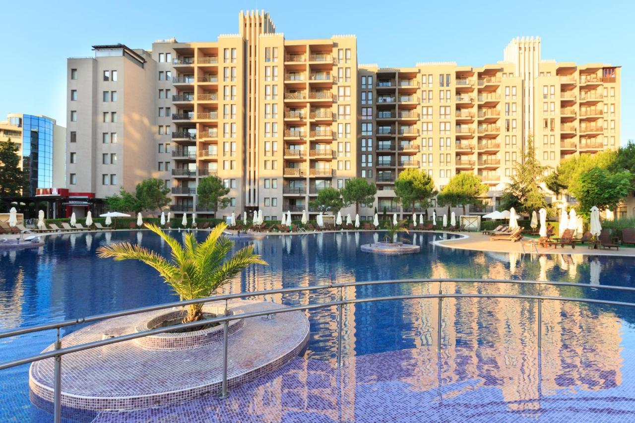 Royal Beach Apartment Barcello B Pantai Sunny Bagian luar foto